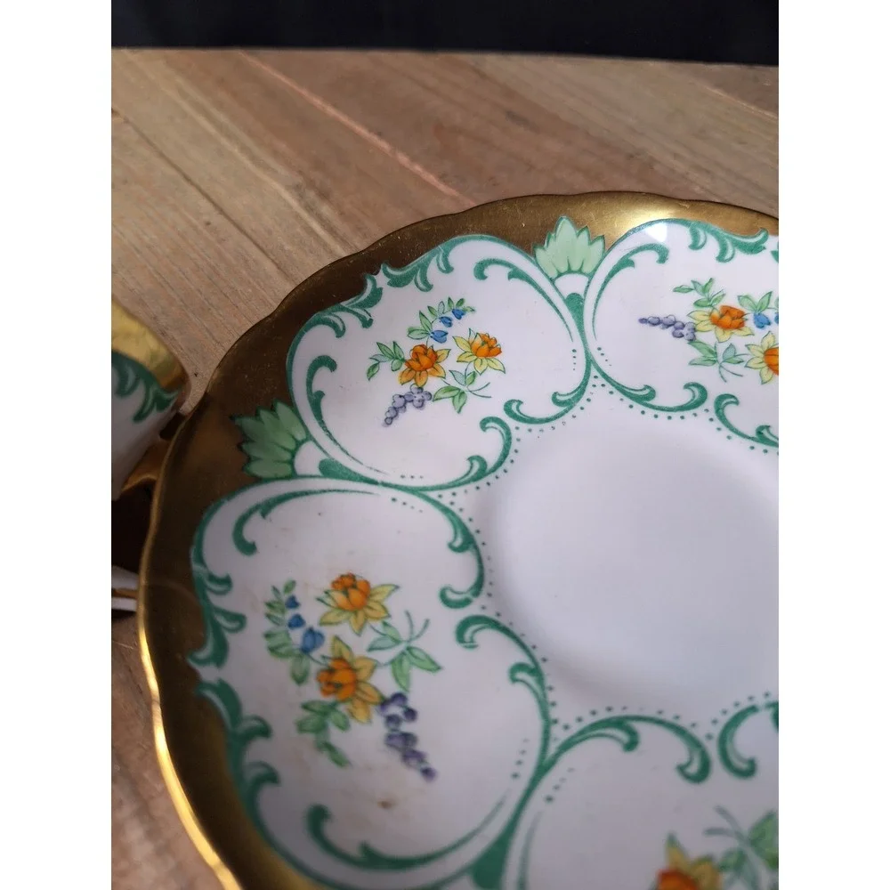 Vintage Tuscon Floral Bone China‎ Teacup & Saucer Set Gold Gilt Green Scrollwork